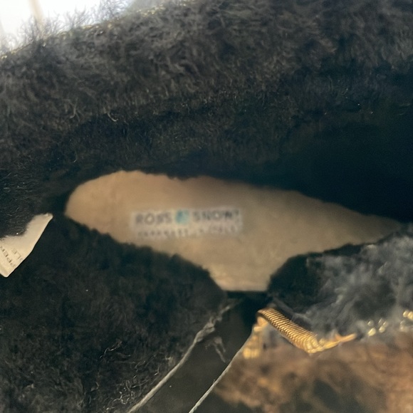 NWOT Ross & Snow Stefana Gold Glitter Black Leather Ankle Combat Boots Size 8 - Picture 13 of 13